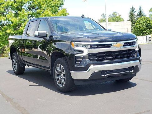 Certified 2024 Chevrolet Silverado 1500 LT AWD/4WD image 2