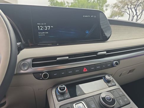 Used 2024 Hyundai Palisade Calligraphy image 21