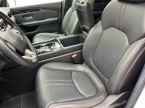 Used 2024 Honda Pilot TrailSport image 30