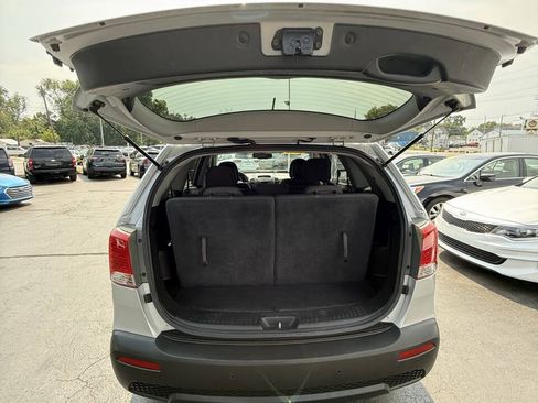 Used 2012 Kia Sorento LX w/ V6 Convenience Pkg AWD/4WD image 19