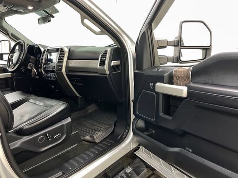 Used 2017 Ford F350 Lariat w/ Chrome Package AWD/4WD image 38