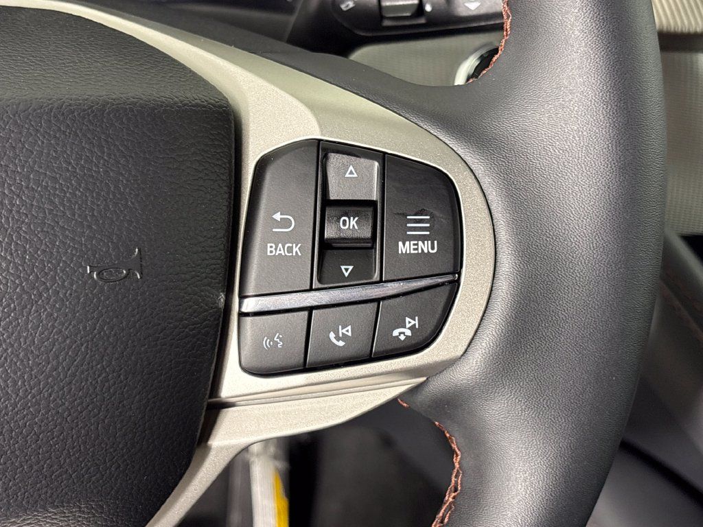 New 2027 Ford Explorer Active w/ Active Comfort Package RWD image 19