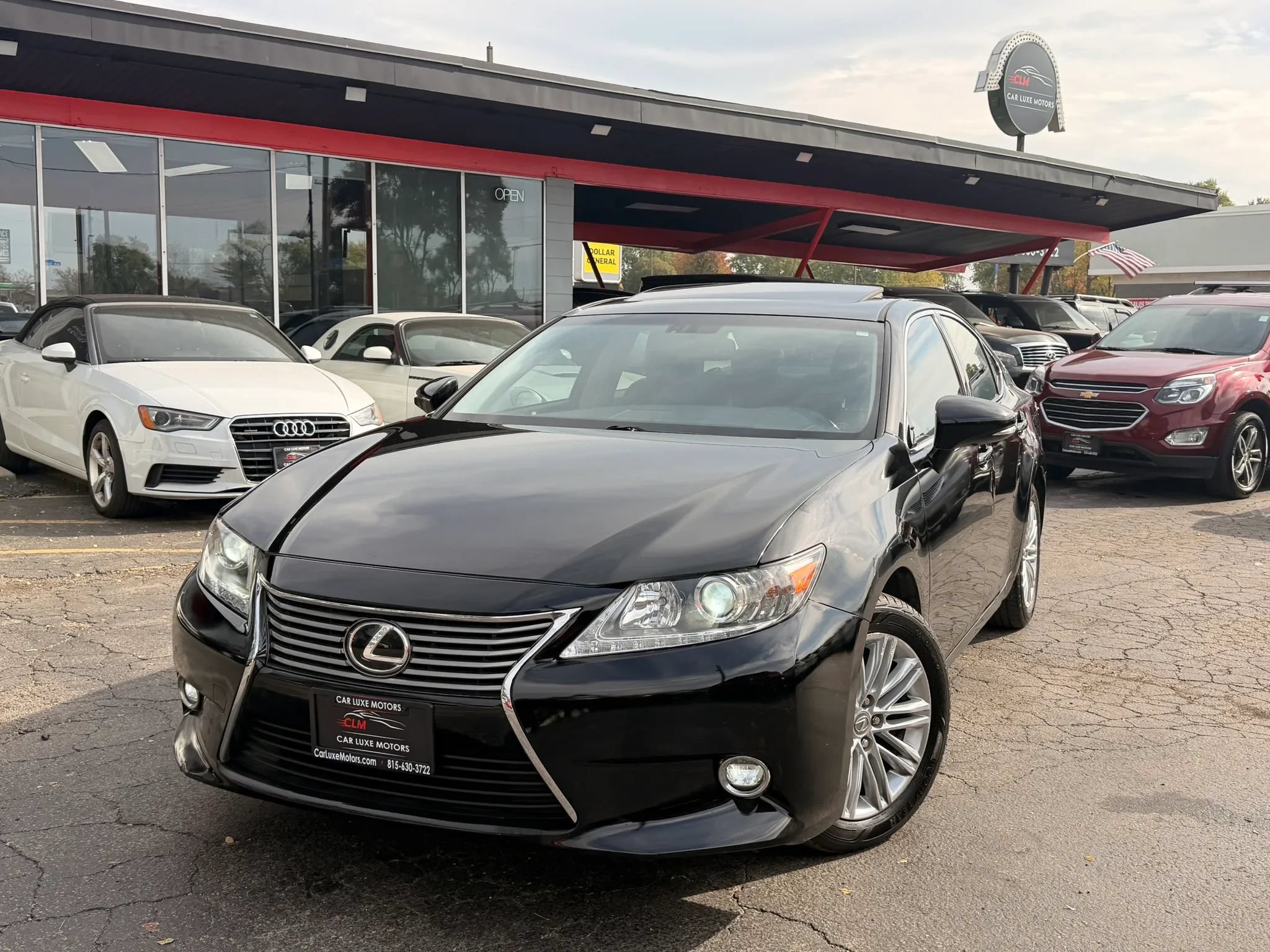 Used 2014 Lexus ES 350 w/ Luxury Package FWD image 1