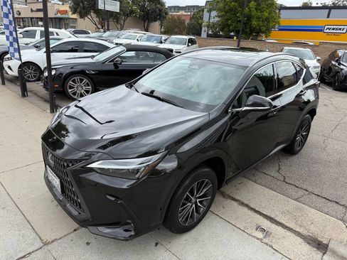 Used 2024 Lexus NX 250 FWD image 13