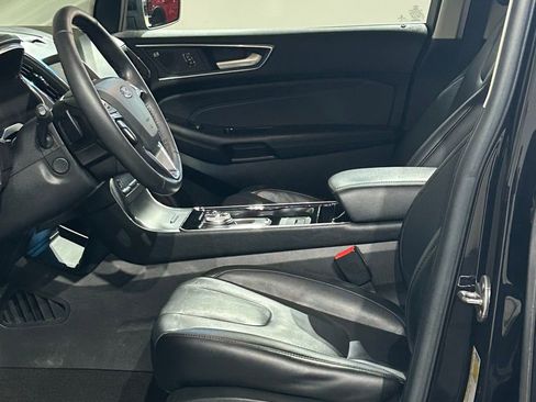 Used 2019 Ford Edge Titanium AWD/4WD image 39