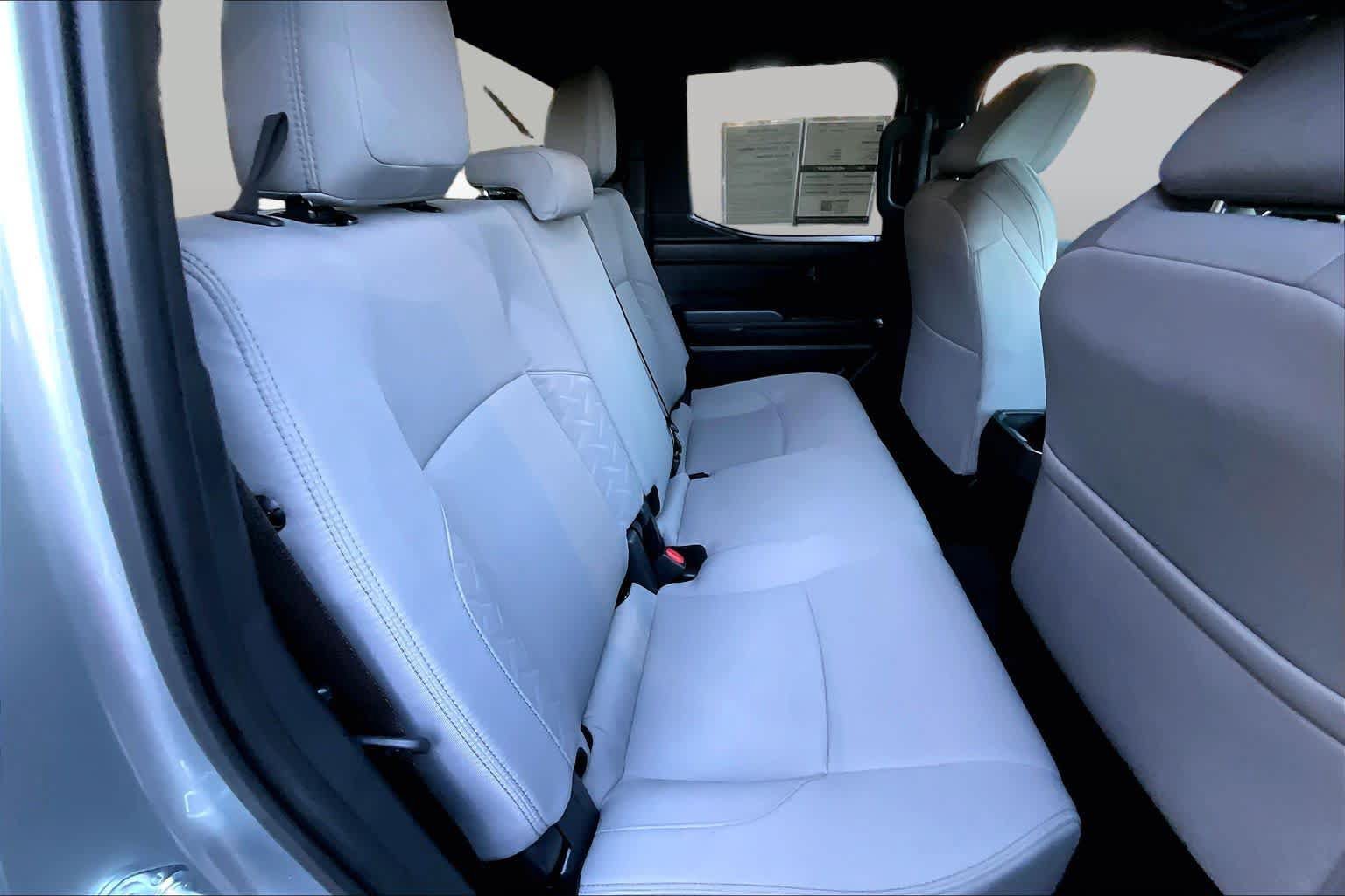 Certified 2026 Toyota Tacoma SR5 AWD/4WD image 18