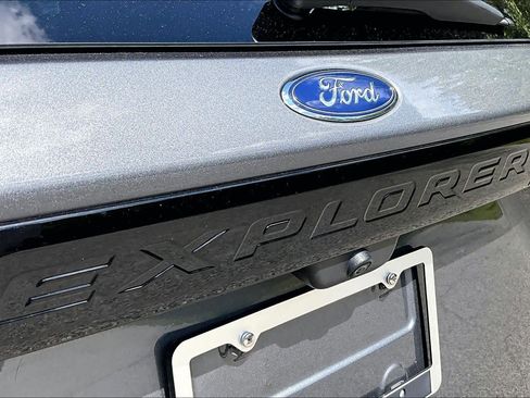 Certified 2023 Ford Explorer ST-Line w/ Class IV Trailer Tow Package AWD/4WD image 33