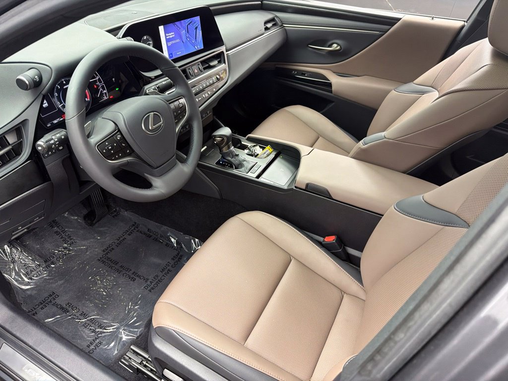 Used 2023 Lexus ES 350 w/ Premium Package FWD image 11