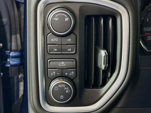 Used 2019 Chevrolet Silverado 1500 LT w/ All-Star Edition image 12