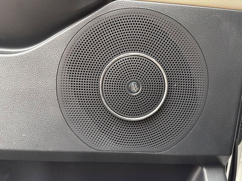 Used 2023 Ford Expedition Limited image 25