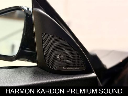 Used 2017 BMW M2 RWD image 12