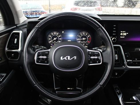 Used 2023 Kia Sorento SX Prestige image 20