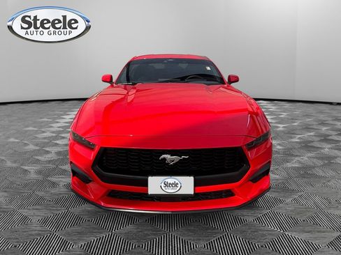 Used 2025 Ford Mustang Coupe image 8