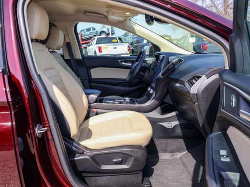 Used 2024 Ford Edge SEL w/ Convenience Package image 29