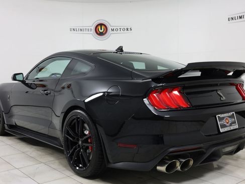 Used 2020 Ford Mustang Shelby GT500 w/ Technology Package RWD image 4