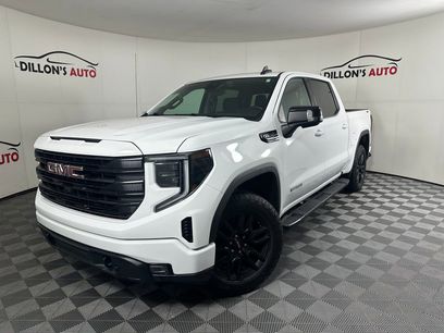 Used 2022 GMC Sierra 1500 Elevation w/ Elevation Premium Package