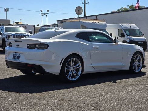 Used 2020 Chevrolet Camaro LT w/ RS Package image 5