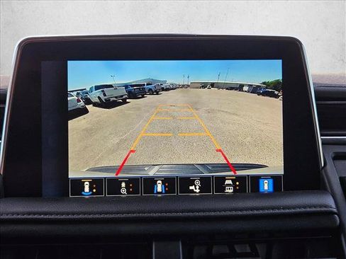 Used 2022 Chevrolet Tahoe High Country AWD/4WD image 13