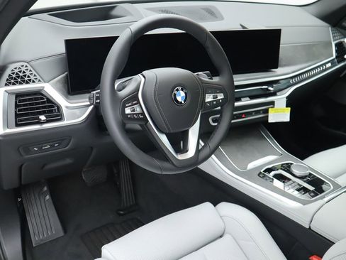 Certified 2026 BMW X5 xDrive40i w/ Premium Package image 10