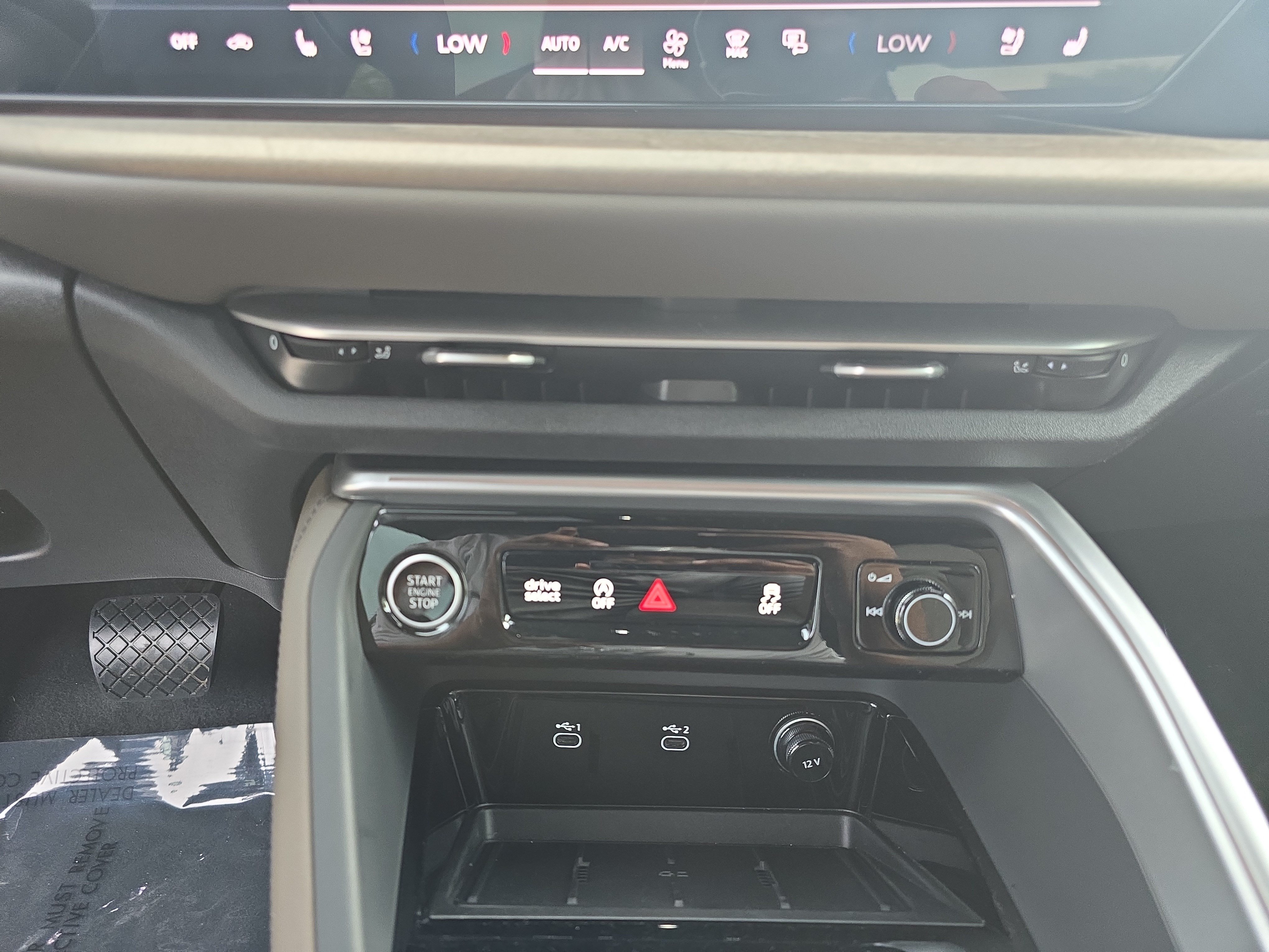 Used 2025 Audi Q5 Premium Plus w/ Premium Plus AWD/4WD image 18