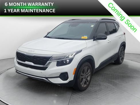 Used 2023 Kia Seltos S w/ Navigation Package FWD image 1