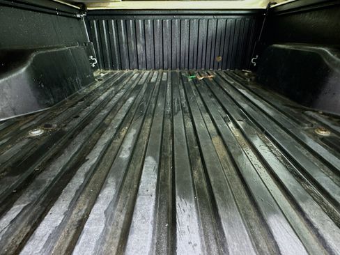 Used 2022 Toyota Tacoma SR image 30