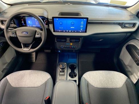 New 2025 Ford Maverick XLT FWD image 17