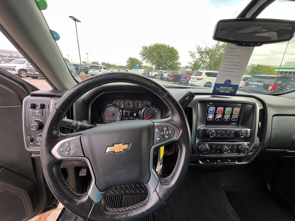 Used 2018 Chevrolet Silverado 1500 LT AWD/4WD image 33