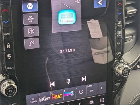 Used 2025 RAM 3500 Limited image 21