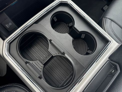 Used 2022 Ford F350 Lariat w/ Black Appearance Package image 48