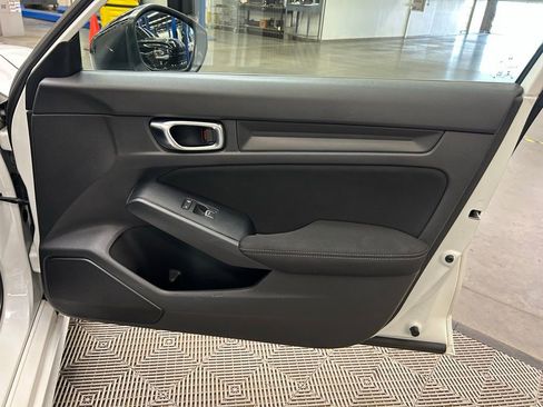 Used 2022 Honda Civic Sport image 16
