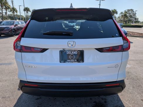 Used 2024 Honda CR-V EX image 5