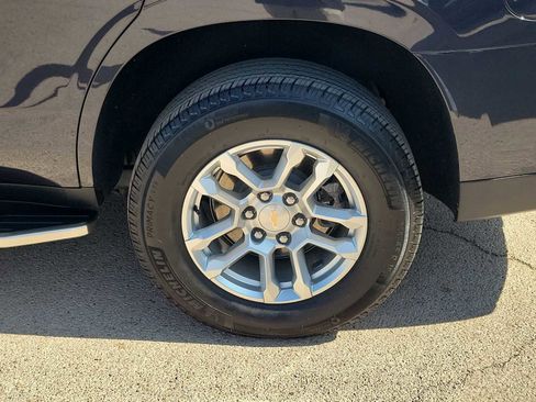 Used 2025 Chevrolet Tahoe LT image 4