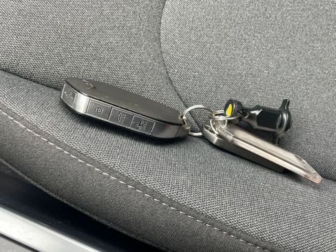 Used 2025 Kia K4 LXS image 21