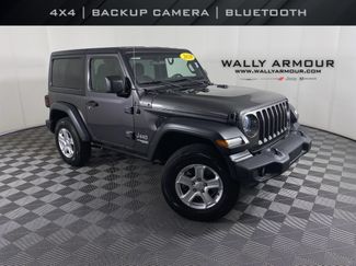 Used 2020 Jeep Wrangler Sport AWD/4WD video 1