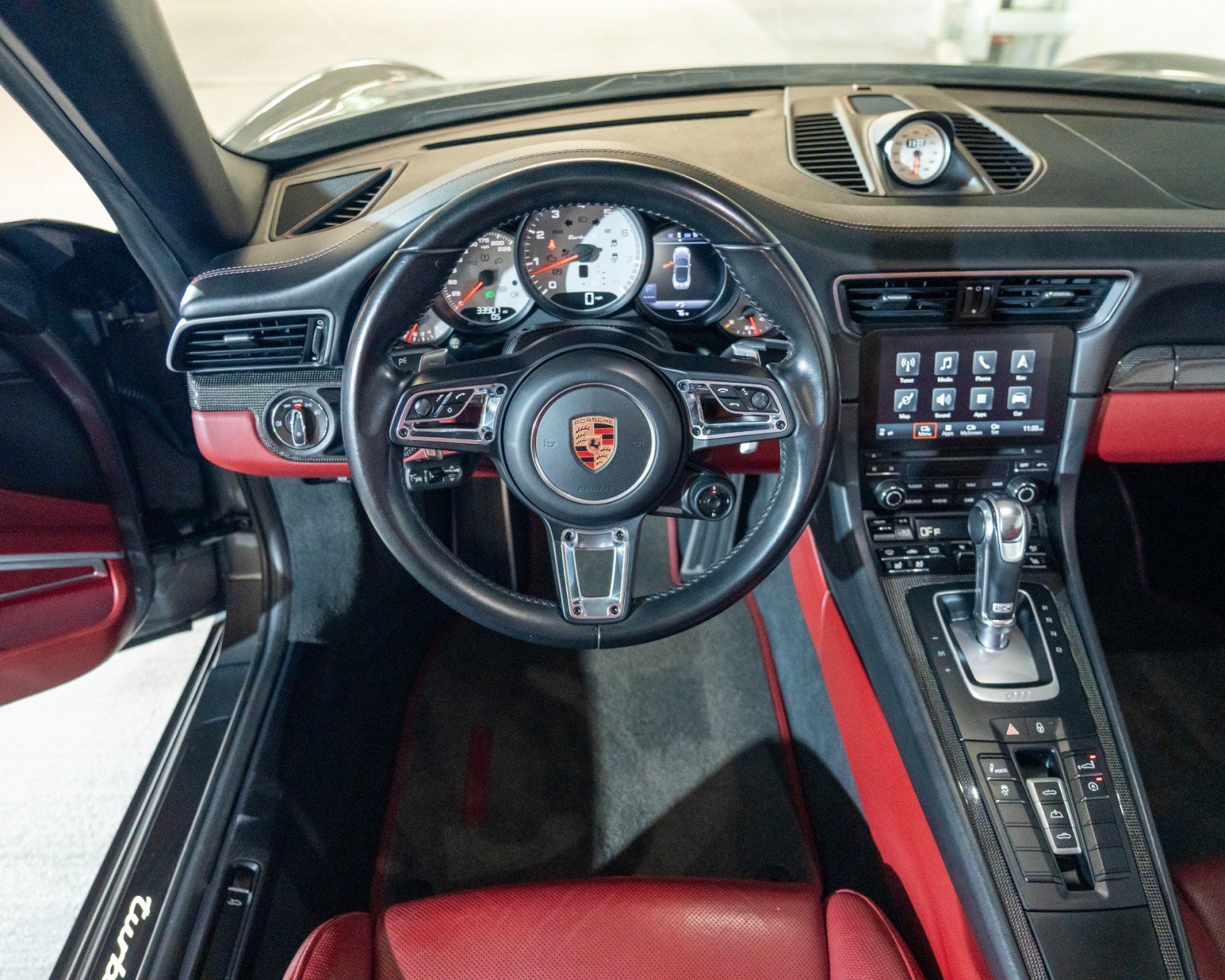 Certified 2017 Porsche 911 Turbo S AWD/4WD image 24