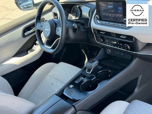 Certified 2023 Nissan Rogue SV FWD image 9