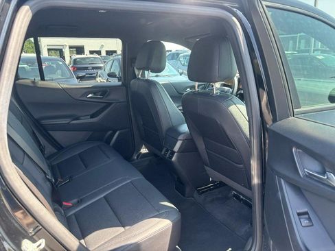Used 2025 Chevrolet Equinox LT w/ Convenience Package II FWD image 13