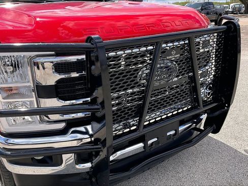 Used 2025 Ford F350 XLT image 25