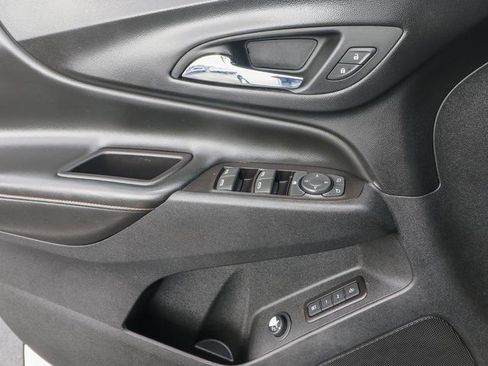 Used 2019 Chevrolet Equinox Premier image 14
