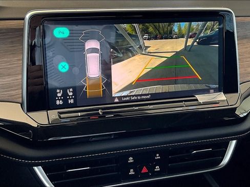 New 2025 Volkswagen Atlas SEL image 25