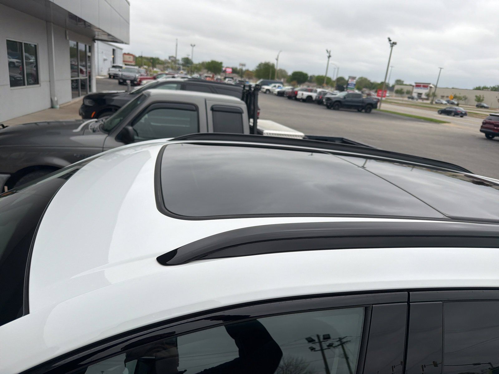 Used 2024 Buick Envision Sport Touring AWD/4WD image 4