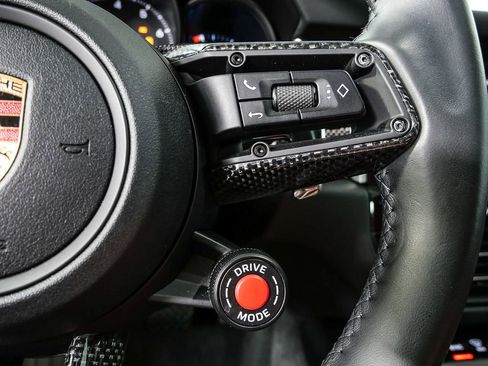 Certified 2023 Porsche Macan GTS AWD/4WD image 11