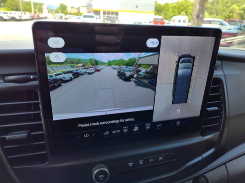 Used 2024 Ford Transit 350 XL image 30