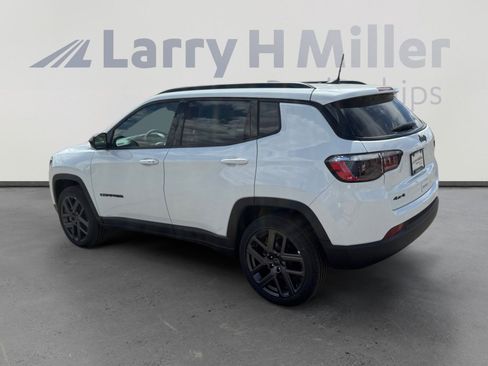 New 2026 Jeep Compass Latitude AWD/4WD image 3