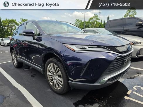 Used 2021 Toyota Venza Limited w/ Carpet Mat Package (TMS) AWD/4WD image 3