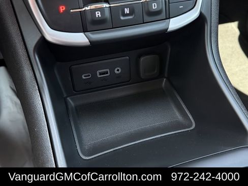 Used 2024 GMC Terrain SLE AWD/4WD image 22