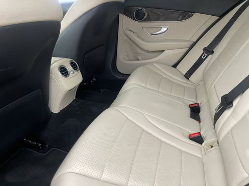Used 2018 Mercedes-Benz C 300 Sedan image 18