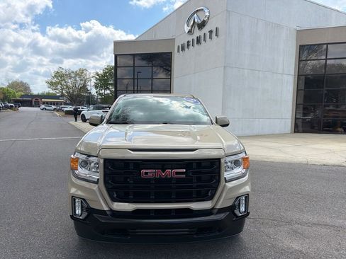 Used 2022 GMC Canyon Elevation w/ Elevation Premium Package AWD/4WD image 3