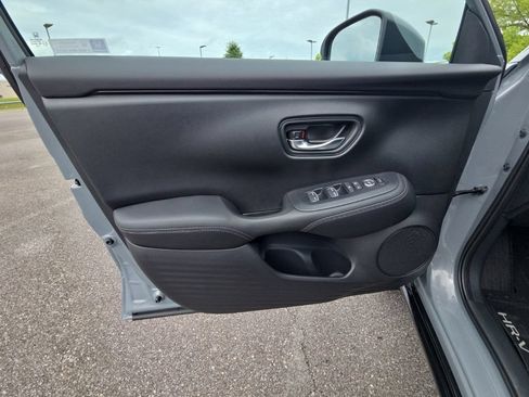 New 2027 Honda HR-V EX-L image 16